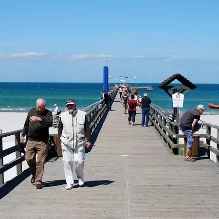 홈스테이 Kapitaenshaus In Strandnaehe In 프레로