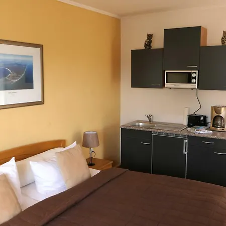 Kapitaenshaus In Strandnaehe In