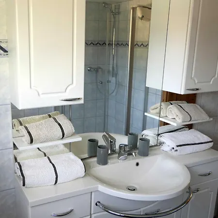 Kapitaenshaus In Strandnaehe In 홈스테이