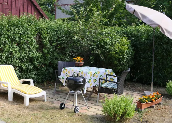 Kapitaenshaus In Strandnaehe In